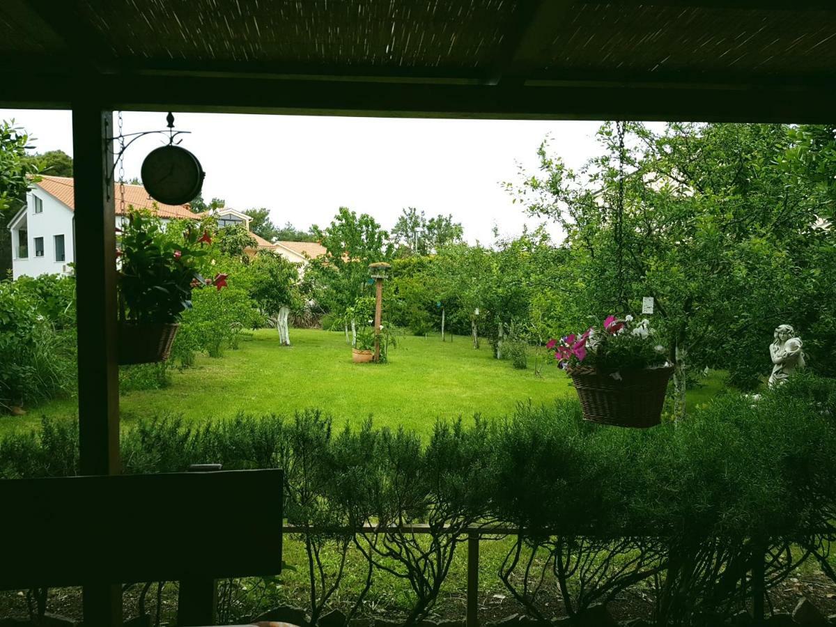 Greenhill Pula Buitenkant foto